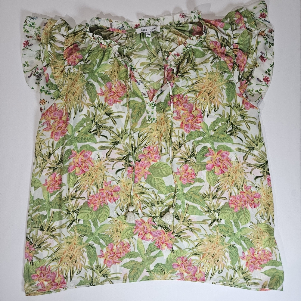 Rose‎ & Olive Blouse Womens Medium Green Pink Ruffle Sleeve V-neck Tie Closure